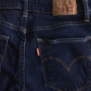 High Rise Skinny Levi’s